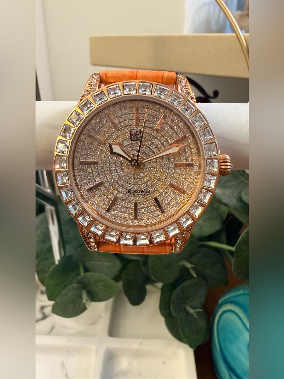 Victoria Wieck Beverly Hills Women's Watch Pearl Salmon LeatherStrap RoGold NWOT